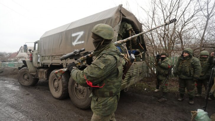 Rusia ataca Ucrania: los rusos bordean Kiev y la situación es cada vez más desesperante en Mariupol