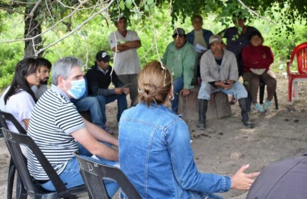 Barranqueras: Magda Ayala se reunió con ladrilleros