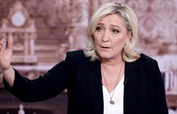 Entre Le Pen y Macron, los franceses deciden su futuro en un decisivo balotaje presidencial 1