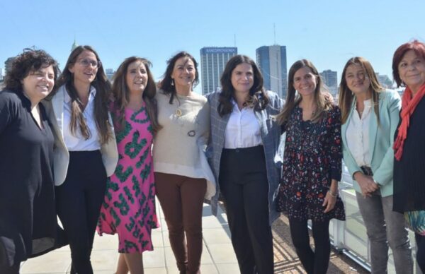 Las ministras de Mujeres de Argentina y Chile recorrieron el Barrio 31 3