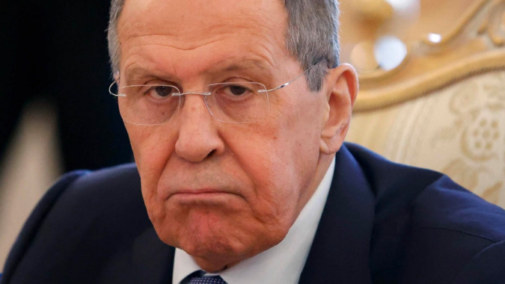 Serguei Lavrov: “si la OTAN quiere resolver la crisis, debe dejar de enviar armas y municiones al régimen de Kiev”