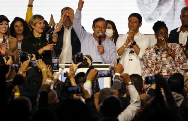 Elecciones presidenciales en Colombia: Petro se impuso en la primera vuelta 2