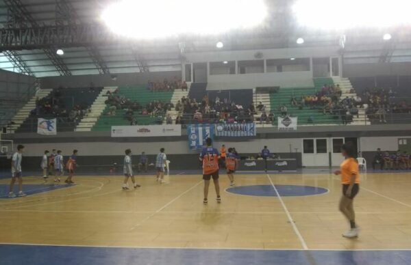 Handball: intensas jornadas en Juan José Castelli, Fontana y Puerto Vilelas 1