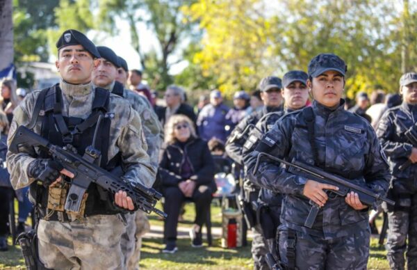 69° aniversario de la Policía del Chaco: Capitanich anunció el ascenso de 1.902 oficiales y destacó el programa de inversión 2