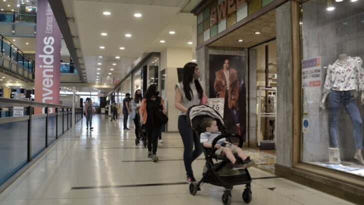 Consumo: por el Día del Padre, los shoppings destacan el interés por ropa, gastronomía, tecnología y deportes