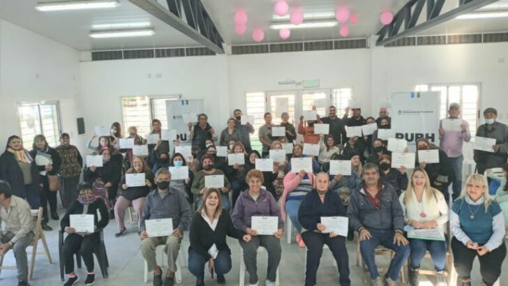 Desarrollo Territorial entregó 47 certificados RUBH en villa El Dorado