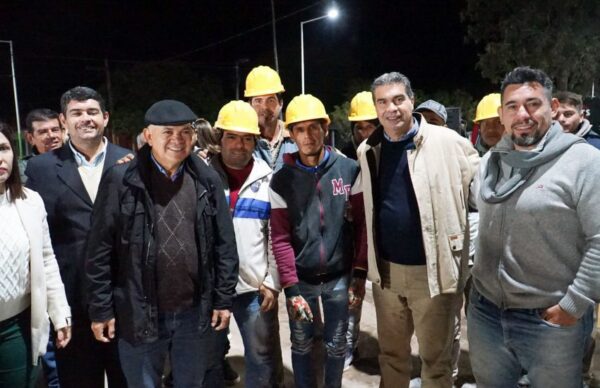 San Martín: el Gobierno inauguró tres centros de salud, 15 cuadras de pavimento y una ampliación en el CEF N°3 1