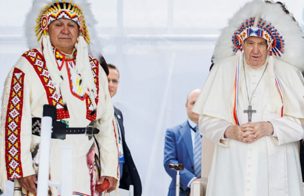 Francisco pidió "perdón" a los pueblos indígenas de Canadá 2