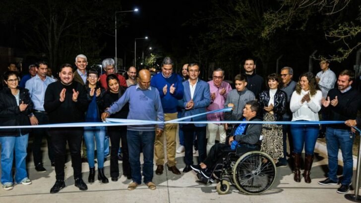 Colonia Benítez: el Gobierno inauguró obras de pavimento urbano