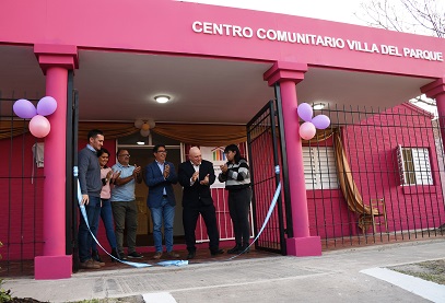 Gustavo Martínez inauguró la ampliación y refacción integral del Centro Comunitario Municipal de Villa del Parque