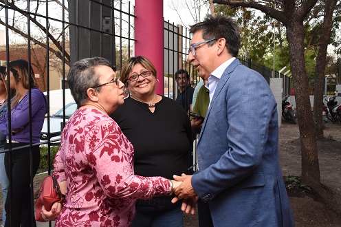 Gustavo Martínez inauguró la ampliación y refacción integral del Centro Comunitario Municipal de Villa del Parque