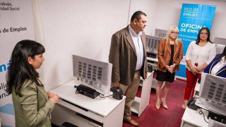 Aniversario de Fontana: habilitaron una nueva sala informática para mejorar el acceso al empleo