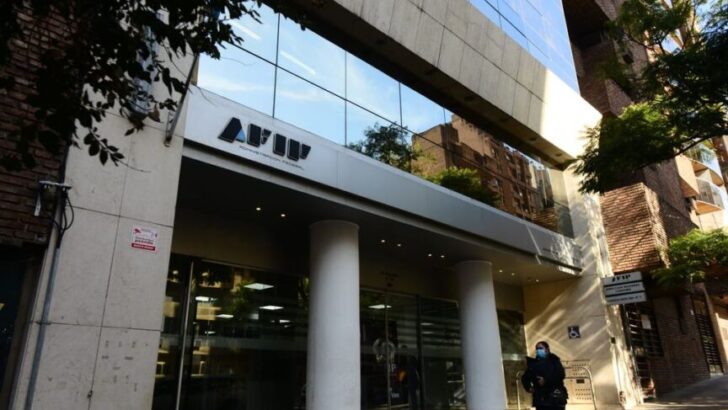 La AFIP intimó a contribuyentes que no declararon sus cuentas en el exterior