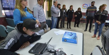 Pisa Digital: más de 150 estudiantes de secundarias chaqueñas participaron de la prueba 1