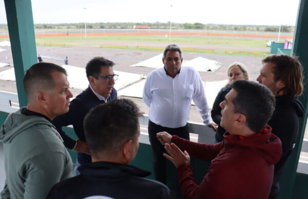 A días de la vuelta del Top Race a Resistencia, Gustavo Martínez y los organizadores supervisaron el autódromo