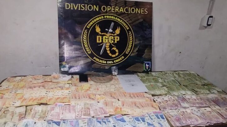 Golpe al narcomenudeo en Puerto Vilelas: la Policía del Chaco secuestró $494.820 pesos y cocaína en el Barrio Güemes