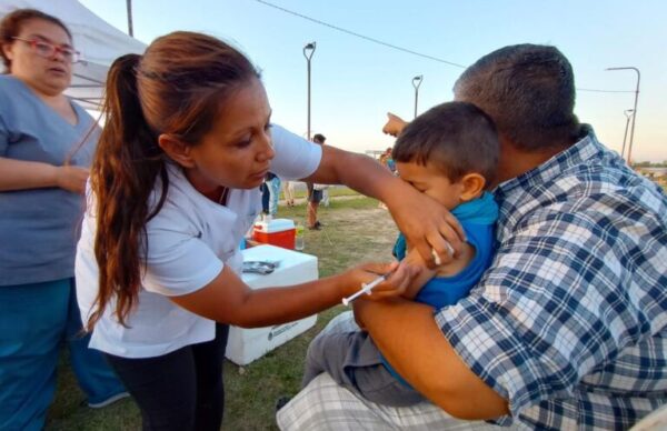 Barranqueras: Salud Pública realizó una intervención en la Rotonda de Villa Forestación 4