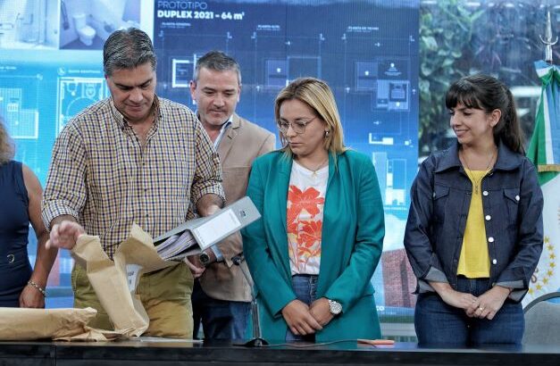 Magda Ayala: “49 nuevas viviendas para las familias de Barranqueras”
