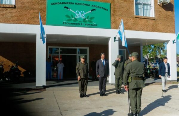 Capitanich participó del acto de asunción del nuevo Jefe del Escuadrón Nº 51 de Gendarmería Nacional 3