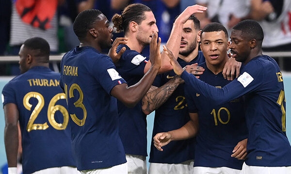 Francia a cuartos de final, superó 3 a 1 a Polonia