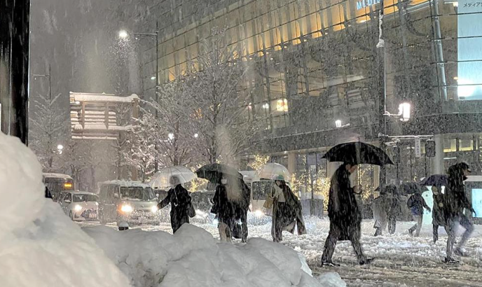 Japón: ascienden a 17 las muertes por las fuertes nevadas