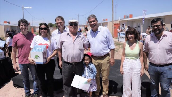 Corzuela: entregaron 40 viviendas y anuncian más de 100 nuevas unidades próximas a ejecutar