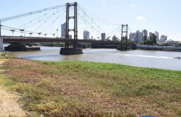 Desde el Instituto Nacional del Agua, alertan por la preocupante bajante del Río Paraná