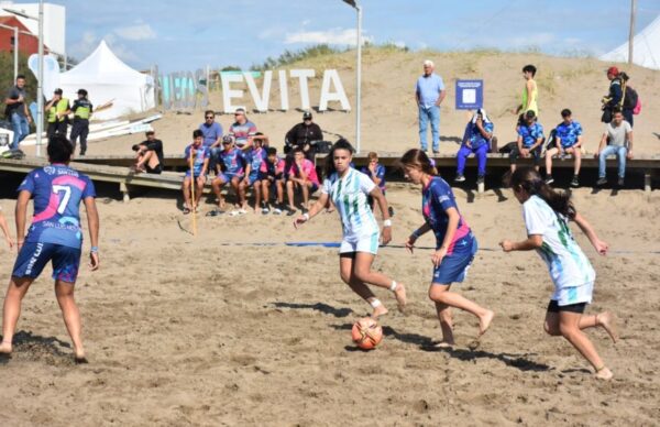 El IDCH realiza la primera etapa del selectivo de los Juegos Evita de playa 2023