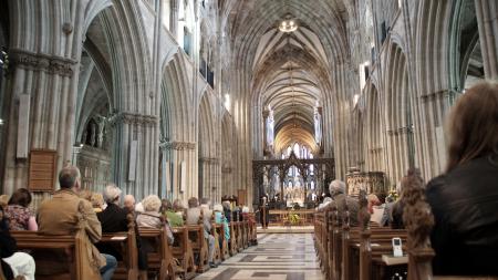 Inglaterra: la iglesia anglicana bendecirá a las parejas del mismo sexo pero no las casará 2