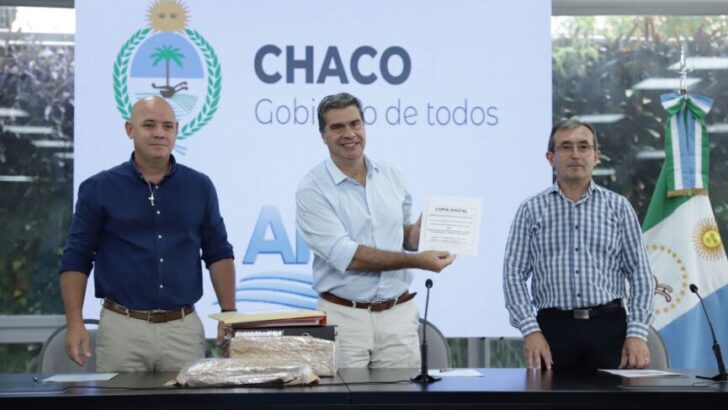 Capitanich participó de la apertura de sobres de licitación para la segunda etapa de defensa del barrio San Pedro Pescador