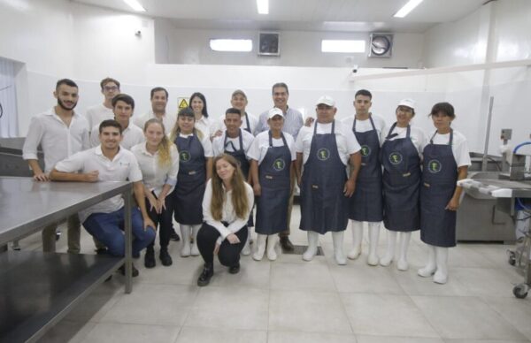 Capitanich y Sebastián Lifton visitaron las instalaciones de la nueva carnicería "La Esperanza" 3