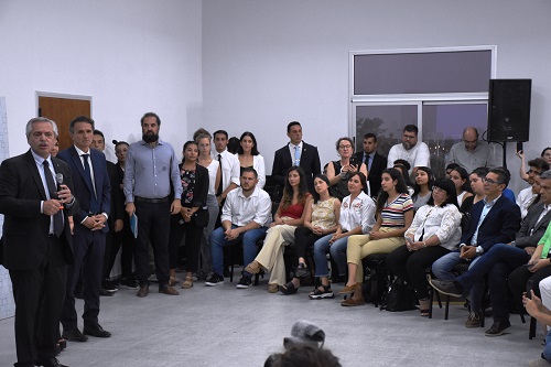 Gustavo Martínez participó de la inauguración del edificio de la Facultad de Artes: “esto genera un valor fundamental para la identidad cultural de Resistencia”