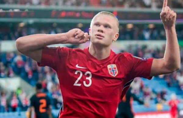 Haaland abandonó este martes la concentración del seleccionado de Noruega por una lesión en la ingle
