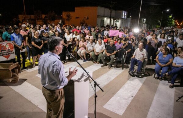 Las Breñas: Capitanich inauguró ocho nuevas cuadras de pavimento urbano 2