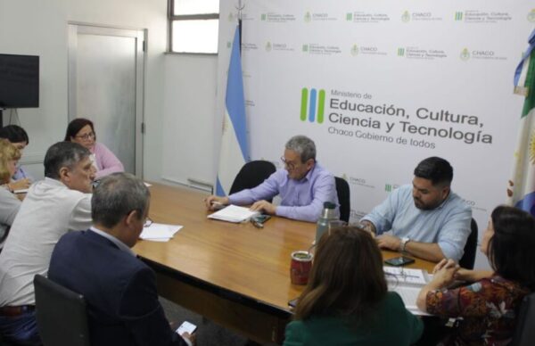 Aldo Lineras encabezó reunión con miembros de la Junta de Clasificación de Nivel Primario