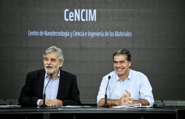 Capitanich y Daniel Filmus anunciaron la creación del primer Centro de Nanotecnología 1