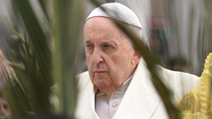 El Papa Francisco seguirá el Vía Crucis desde su residencia