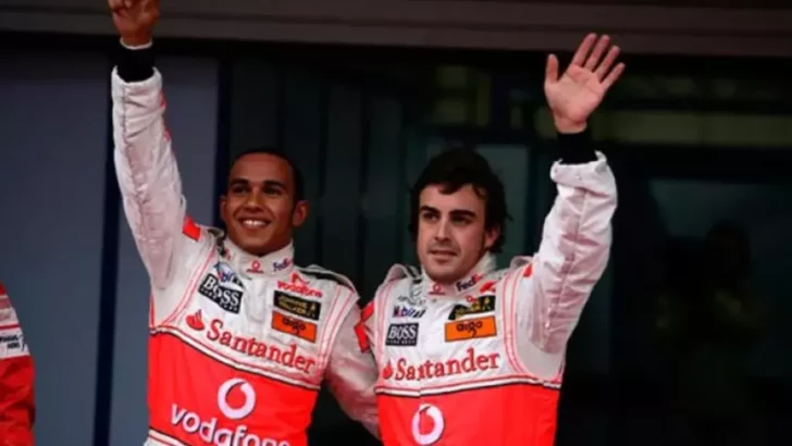 Hamilton y Alonso podrían reencontrarse en un equipo en 2024