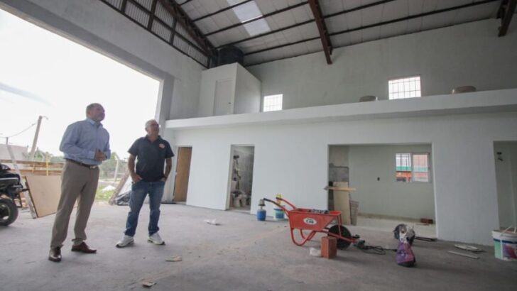 Chapo y Américo Arias supervisaron el avance de obra del nuevo cuartel de Bomberos en la  Zona Sur de Resistencia