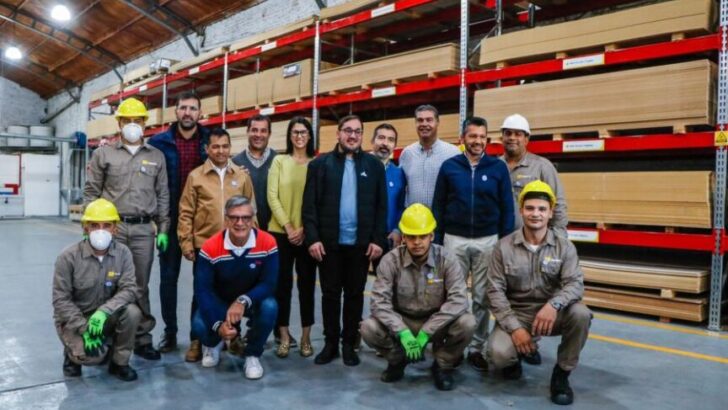 Desarrollo Industrial: Capitanich recorrió la planta de El Galpón Maderas