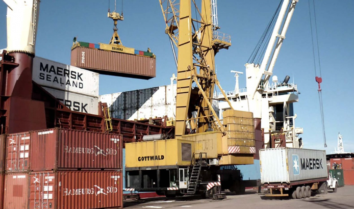 Balanza comercial: las importaciones acumularon US$64.000 millones
