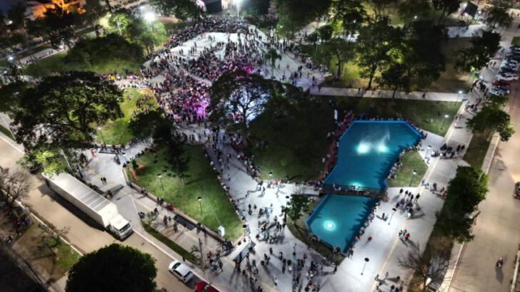 Barranqueras: una multitud participó de la inauguración de la nueva plaza Sarmiento