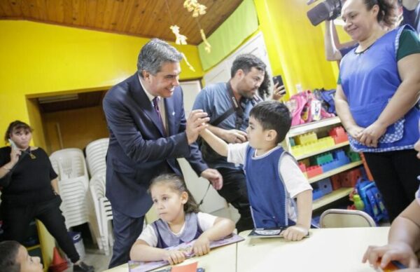 Capitanich y Jaime Perczyk inauguraron la refacción del jardín de infantes N°144 "Profesora Martha Núñez" 3