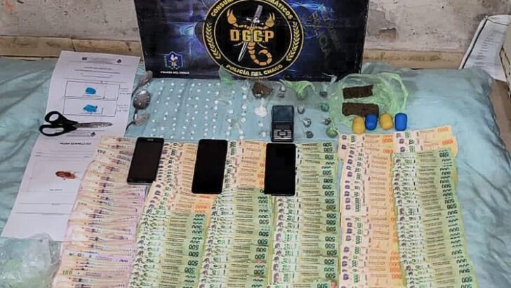 Charata: arrestan a 5 personas que vendían droga y retenían tarjetas de cobro a sus clientes