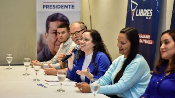 Laura Cánepa: “Vamos con la fuerza de los de abajo a construir otro país con Jesús Escobar como presidente”