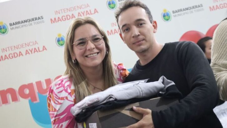Magda Ayala entregó indumentaria a agentes de la GUM