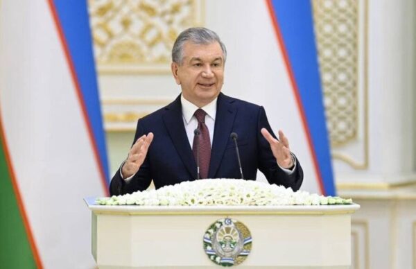 El presidente Mirziyoyev fue reelegido en Uzbekistán 2