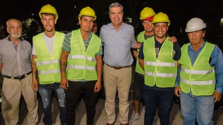 Capitanich inauguró diez cuadras de pavimentos en los barrios Villa Elisa y Ministro Rawson