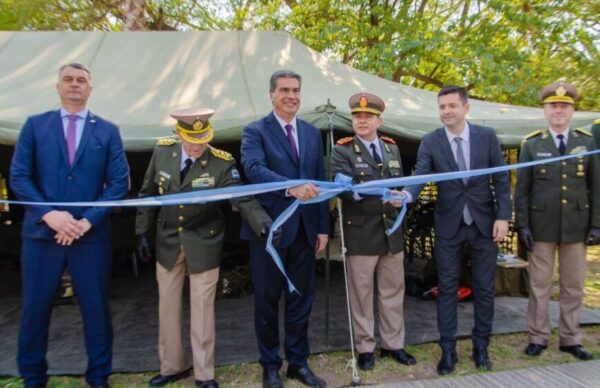 Sáenz Peña: Capitanich participó del acto por el 85º aniversario de la creación de Gendarmería Nacional. 1