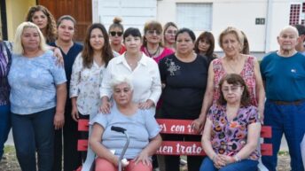 Un nuevo Banco Rojo emplazado en memoria de Verónica Romero